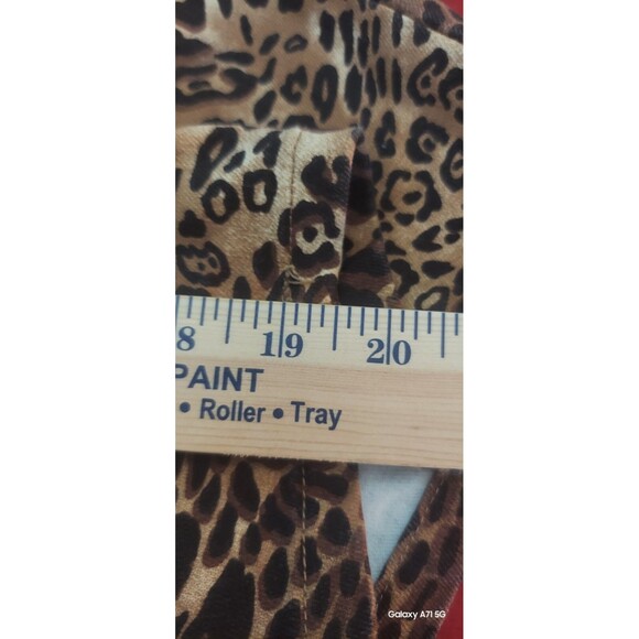 ! Denim 24/7 Women's Size 32W leopard print stretch Pants - Picture 9 of 10